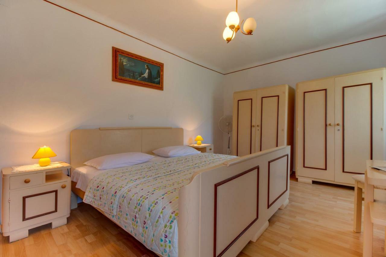 Apartman Corino Veli Lošinj Exterior foto